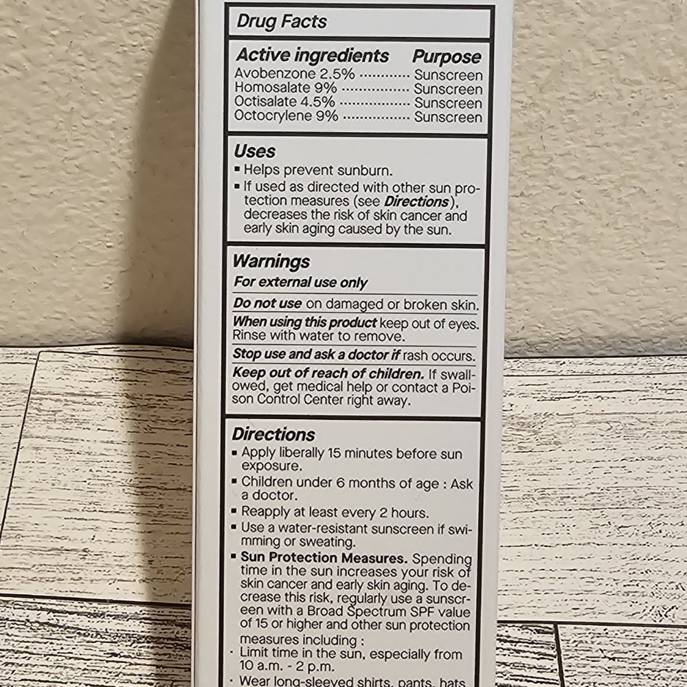 Vitamin E Sunscreen - Picture 3 of 3